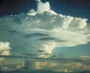 thermonuclear bomb: detonation in Marshall Islands, 1952 [Credit: U.S. Air Force photograph]